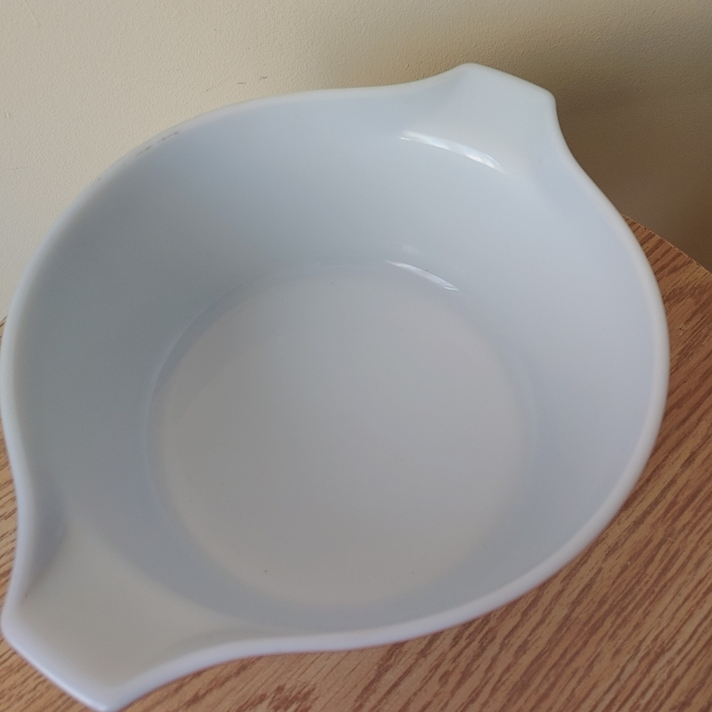 Pyrex Woodland Baking Casserole‎ 475-B great condition - Picture 3 of 5